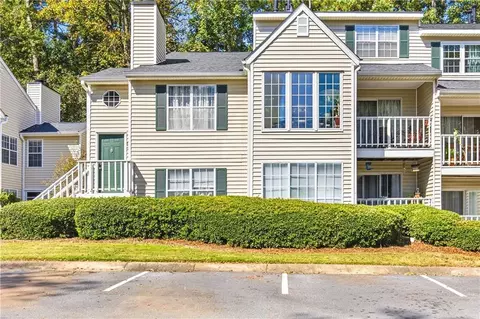 1208 Glenleaf Dr, Peachtree Corners, GA 30092