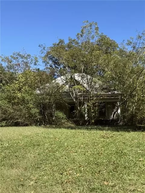 2207 Rockmart Rd, Villa Rica, GA 30180