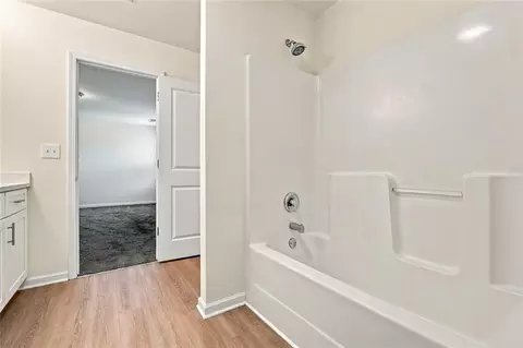 Bath - 1262 Walnut Creek Cir, Pendergrass, GA 30567 photo 1 of 3