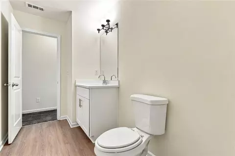 Entry Way - 1262 Walnut Creek Cir, Pendergrass, GA 30567 photo 2 of 3