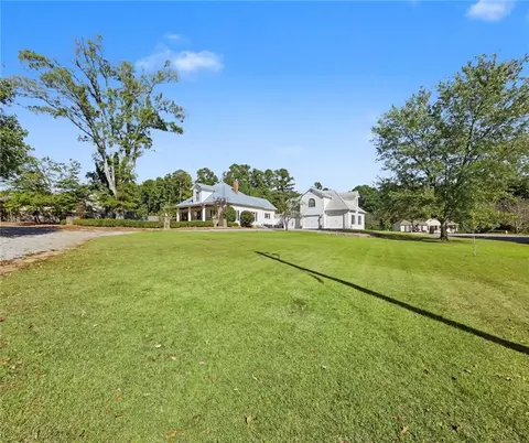 301 Holland Rd, Powder Springs, GA 30127