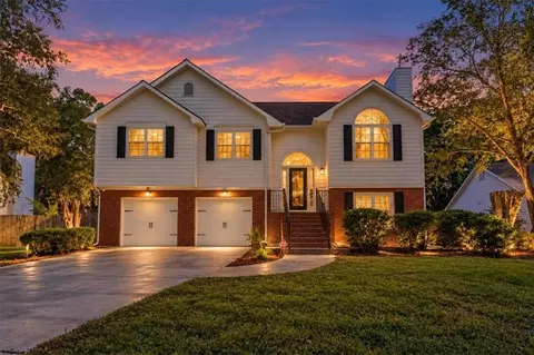 3590 Andrea Lee Ct, Snellville, GA 30039