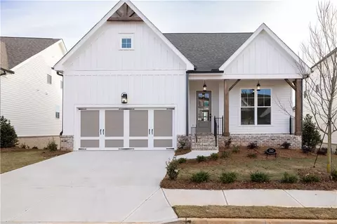 981 Eastman Ct, Hoschton, GA 30548