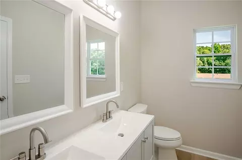 Bath - 31 Guthrie Pl, Stockbridge, GA 30281 photo 1 of 3