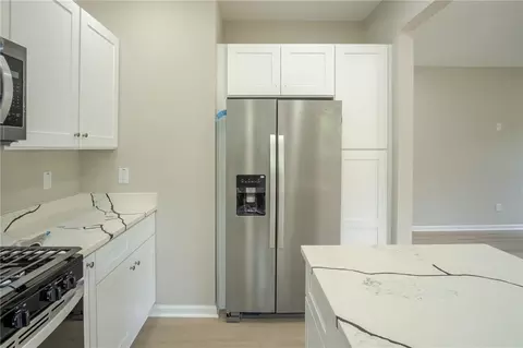 Kitchen - 31 Guthrie Pl, Stockbridge, GA 30281 photo 2 of 2