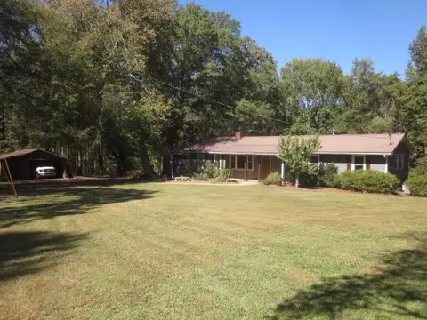 312 Mansfield Rd NE, White, GA 30184
