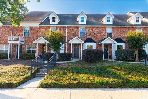 34 Intown Pl, Fayetteville, GA 30214
