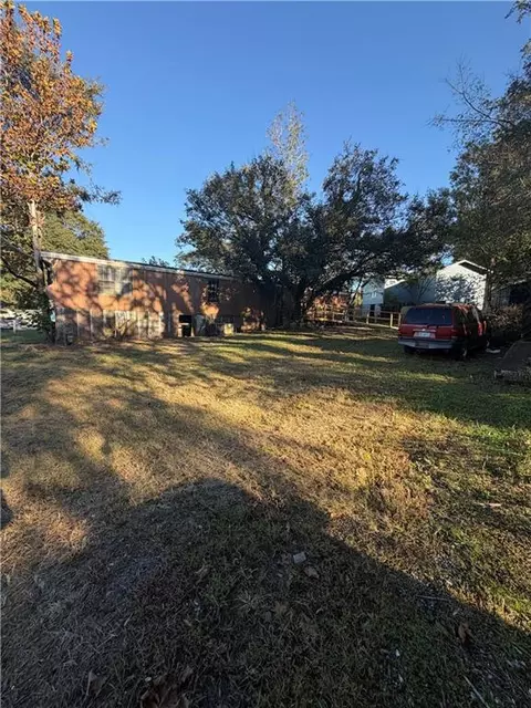 53 Landola Dr NW, Conyers, GA 30012