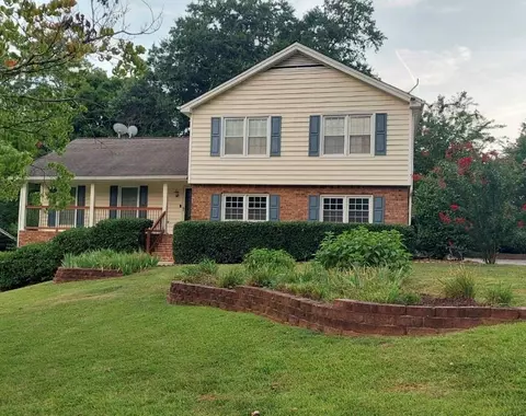 721 Dorsey Cir SW, Lilburn, GA 30047