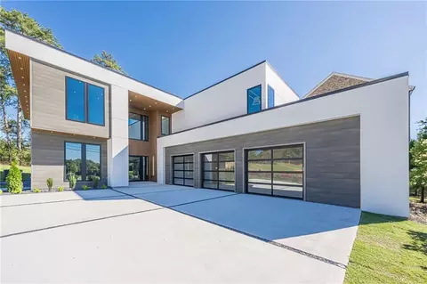 2753 Bell Dr SE, Smyrna, GA 30080