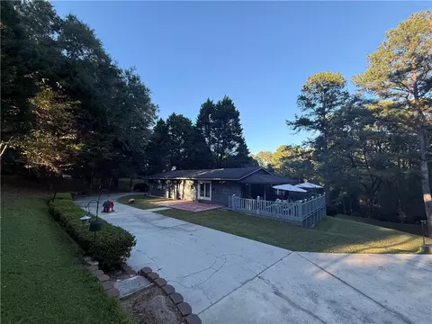 7637 Rockbridge Rd, Lithonia, GA 30058