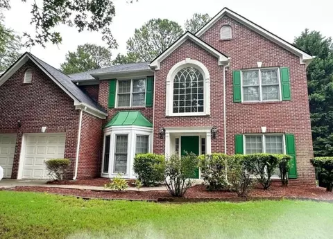 1095 Downyshire Dr, Lawrenceville, GA 30044