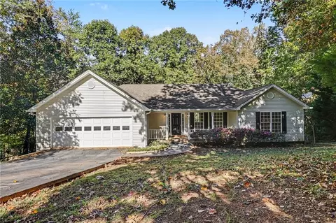 120 Young Deer Dr, Dahlonega, GA 30533