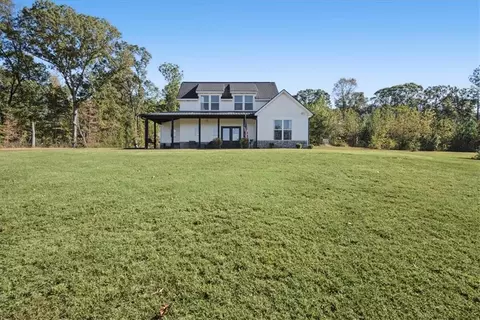 Exterior - 533 Lively Rd, Waco, GA 30182 photo 3 of 18