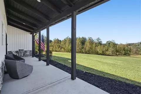 Exterior - 533 Lively Rd, Waco, GA 30182 photo 6 of 18