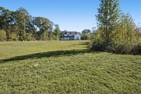 Exterior - 533 Lively Rd, Waco, GA 30182 photo 2 of 18