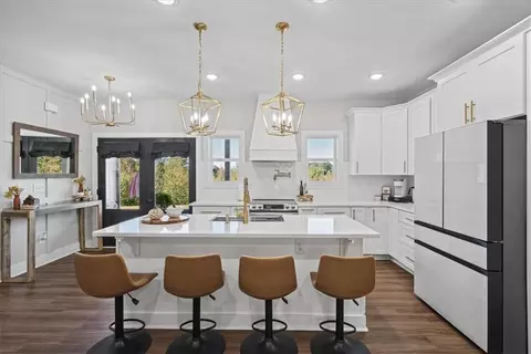 Kitchen - 533 Lively Rd, Waco, GA 30182 photo 3 of 8