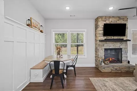 Dining - 533 Lively Rd, Waco, GA 30182 photo 1 of 1