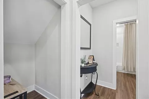 Entry Way - 533 Lively Rd, Waco, GA 30182 photo 4 of 5