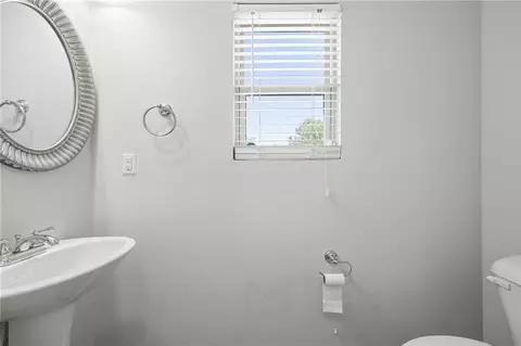 Bath - 357 Cody Dr, Macon, GA 31216 photo 1 of 2
