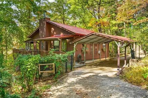 247 Hillside Dr, Clayton, GA 30525