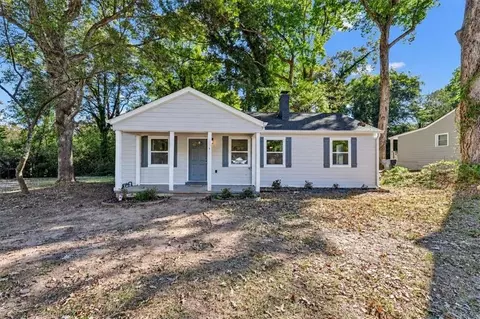 2168 Penrose Dr, East Point, GA 30344