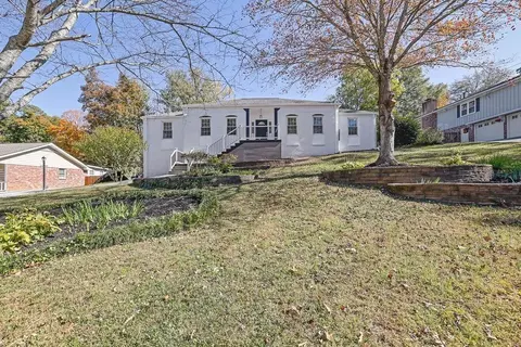 663 Foxcroft Cir SE, Marietta, GA 30067