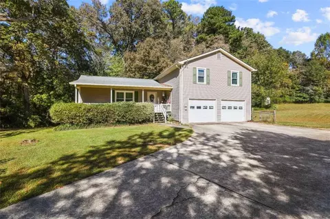 450 Hudson Cir, Douglasville, GA 30134