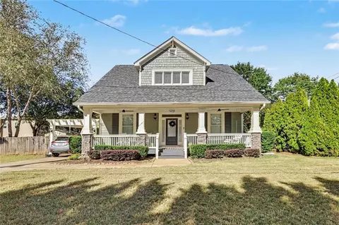 1255 Eubanks Ave, East Point, GA 30344