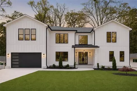 1696 Dunwoody Pl, Atlanta, GA 30324
