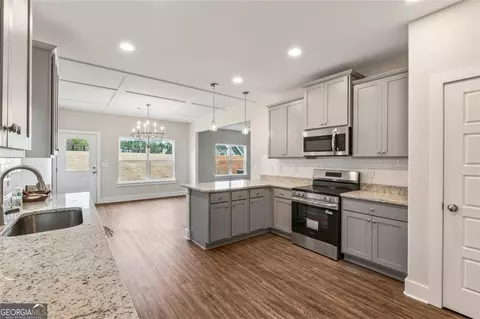 Kitchen - 11201 Cornerstone Way, Hampton, GA 30228 photo 1 of 5