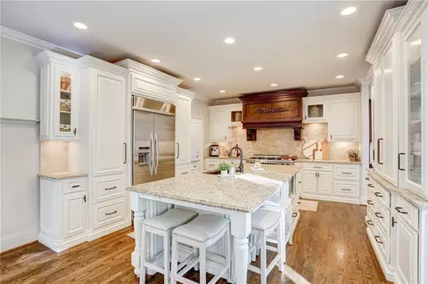 Kitchen - 9030 Preston Ln, Suwanee, GA 30024 photo 1 of 9