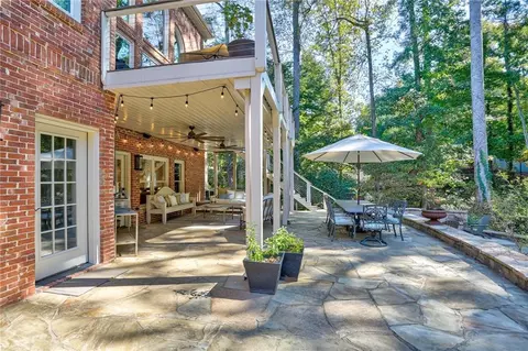 Exterior - 9030 Preston Ln, Suwanee, GA 30024 photo 7 of 20