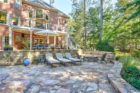 Exterior - 9030 Preston Ln, Suwanee, GA 30024 photo 10 of 20