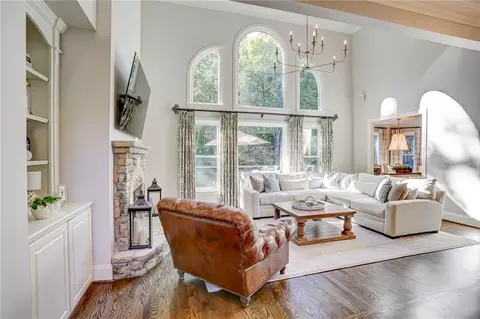 Living - 9030 Preston Ln, Suwanee, GA 30024 photo 3 of 10