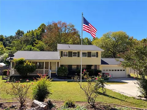 3228 Foxwood Trl SE, Smyrna, GA 30082