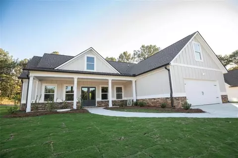 6085 Crowley Dr, Douglasville, GA 30135