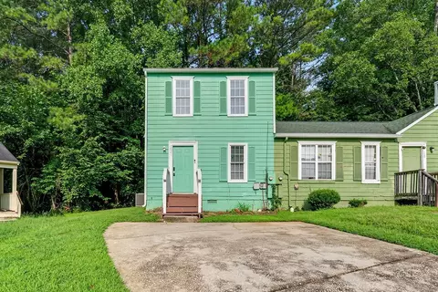 2041 Charter Mnr, Lithonia, GA 30058
