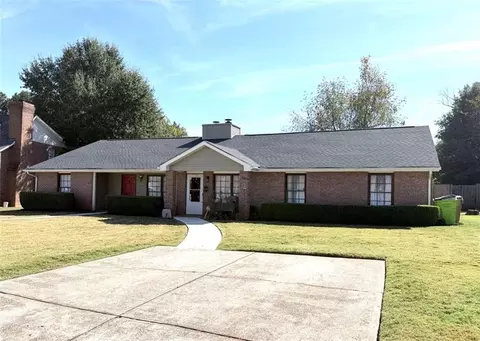 2129 Hickory Bnd #A & B, Conyers, GA 30013