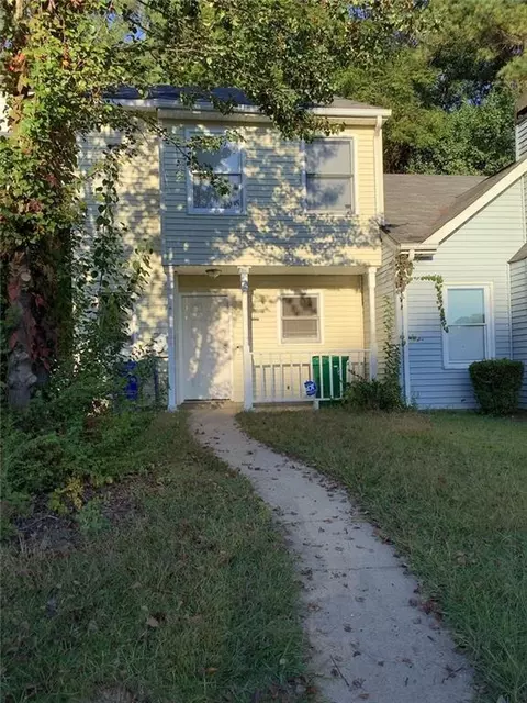 2316 Wellington Cir, Lithonia, GA 30058