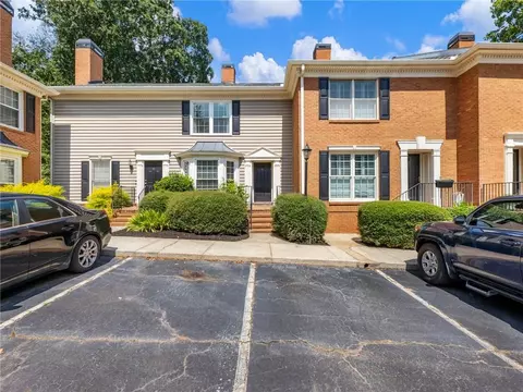 81 Mount Vernon Cir, Sandy Springs, GA 30338