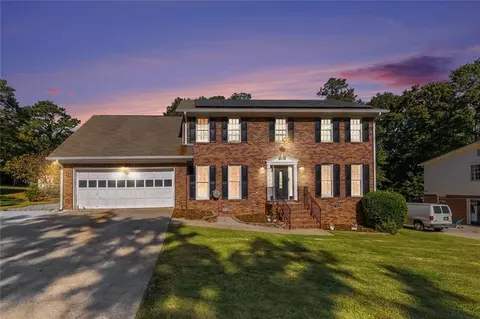 4847 Mystere Cir SW, Lilburn, GA 30047