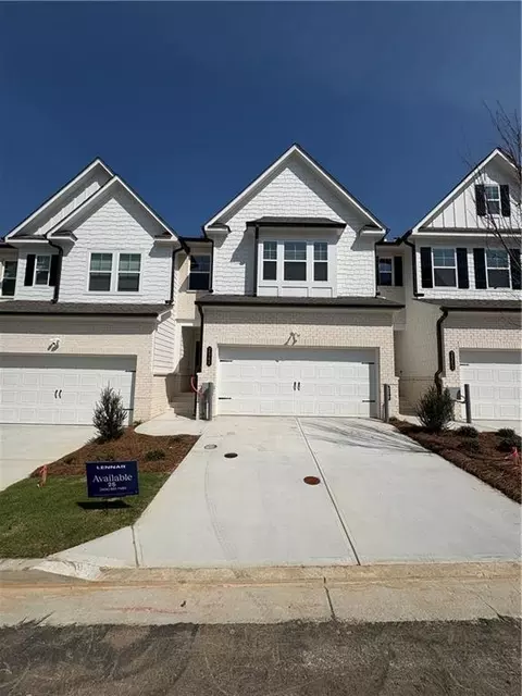 2560 States Ave #25, Doraville, GA 30360