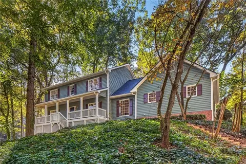 425 Lost Forest Ct, Sandy Springs, GA 30328