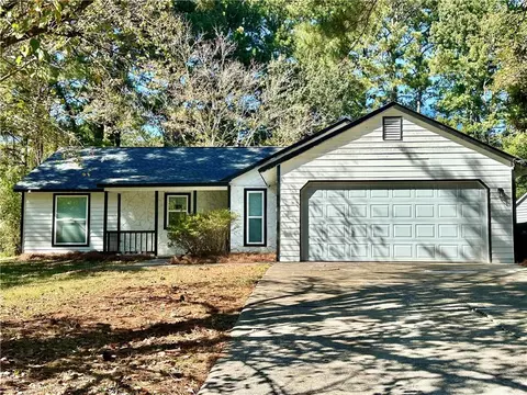 343 Martin Dr, Jonesboro, GA 30238
