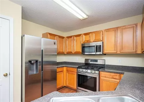 Kitchen - 11517 Haleigh St, Hampton, GA 30228 photo 3 of 3