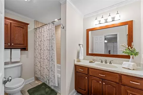 Bath - 116 Walnut Rd, Jasper, GA 30143 photo 1 of 2