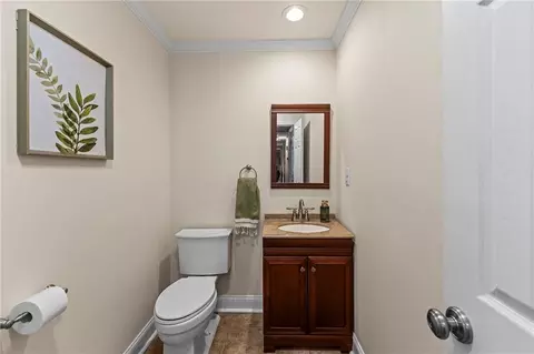 Bath - 116 Walnut Rd, Jasper, GA 30143 photo 2 of 2