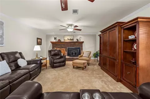 Living - 116 Walnut Rd, Jasper, GA 30143 photo 2 of 3