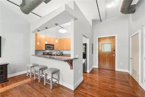 600 College St #205, Atlanta, GA 30354